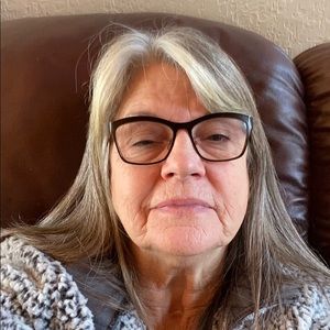 Meet your Posher, Deborah